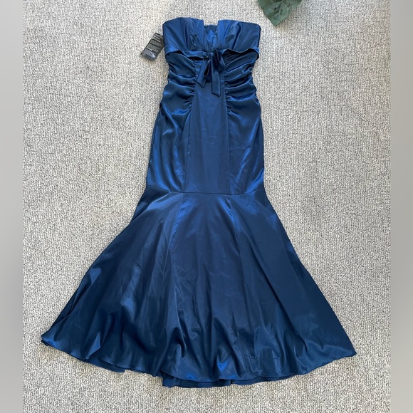NWT Blue Strapless Formal Dress Size 8 - Picture 2 of 15